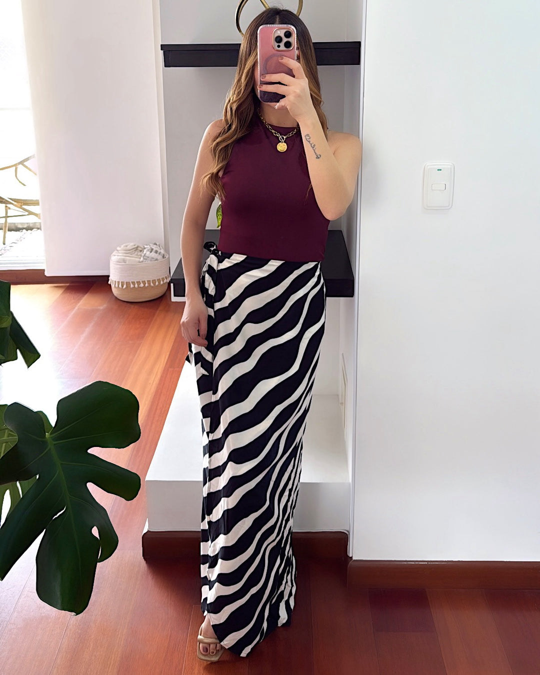 COMPLICITY 107 FALDA JULIANA MARFIL-NEGRO