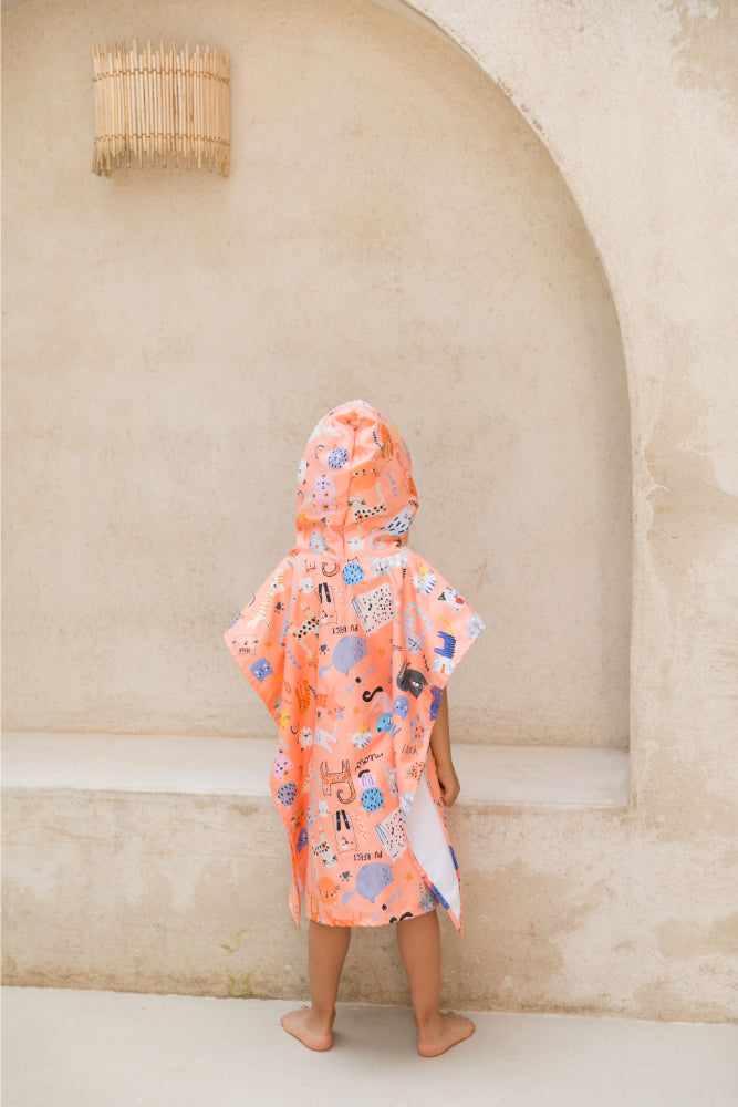 MANTTA PONCHO TOALLA DE MICROFIBRA GATICOS