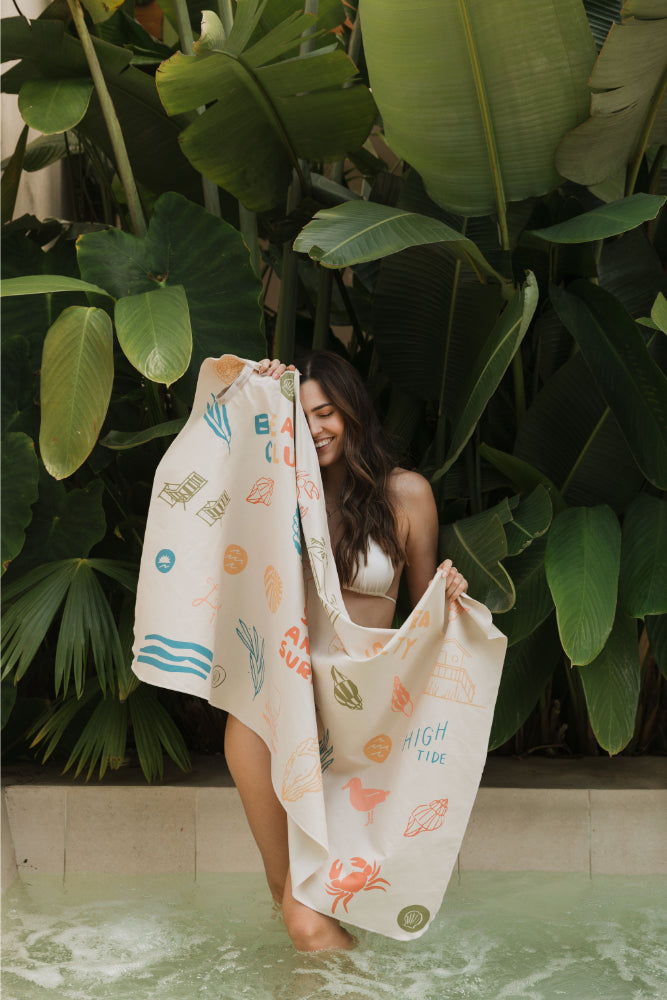 MANTTA TOALLA PLAYERA DE MICROFIBRA BEACH CLUB