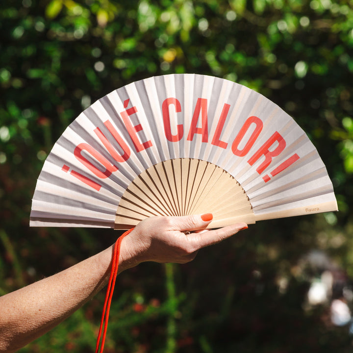 18 RAZONES  ABANICO QUÉ CALOR BEIGE