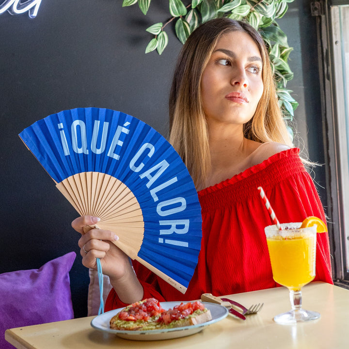 18 RAZONES  ABANICO QUÉ CALOR AZUL