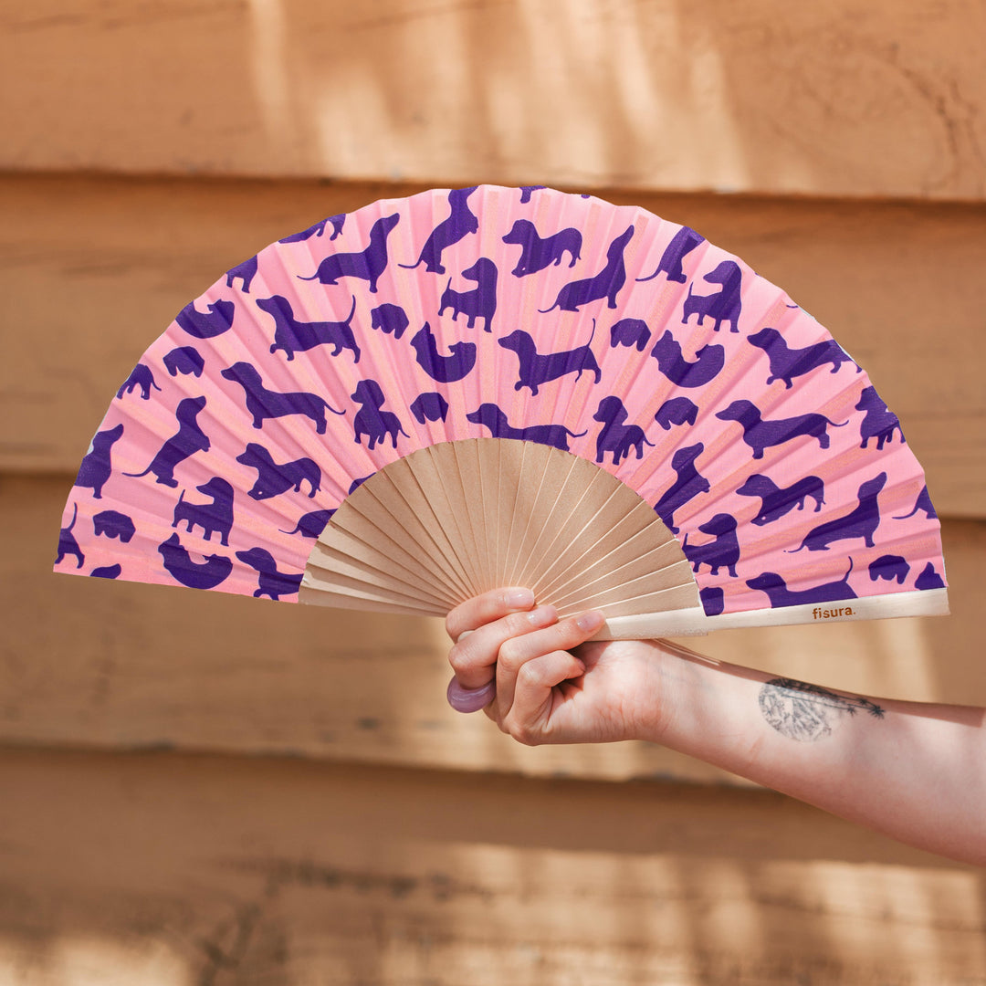 18 RAZONES  ABANICO PERROS SALCHICHA