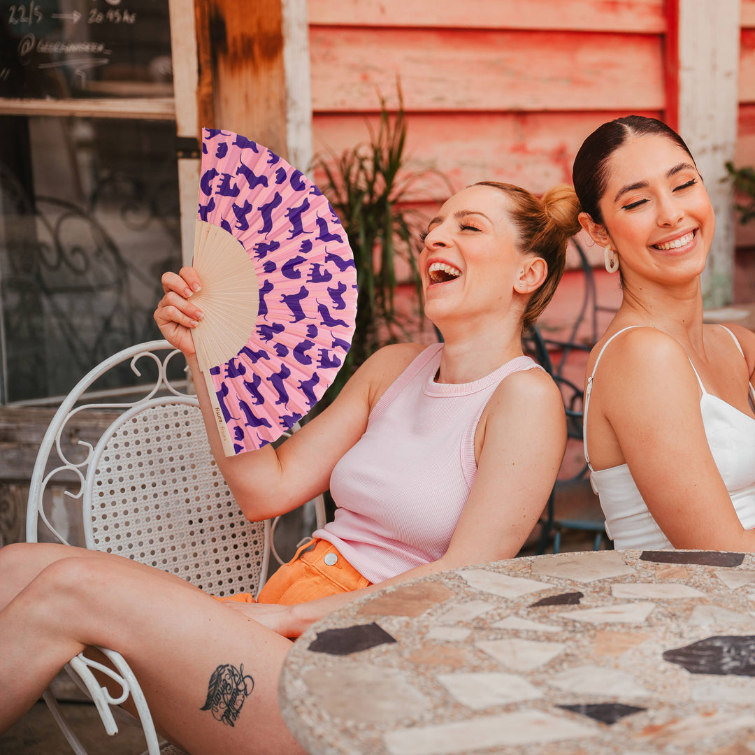 18 RAZONES  ABANICO PERROS SALCHICHA