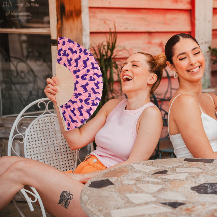 18 RAZONES  ABANICO PERROS SALCHICHA