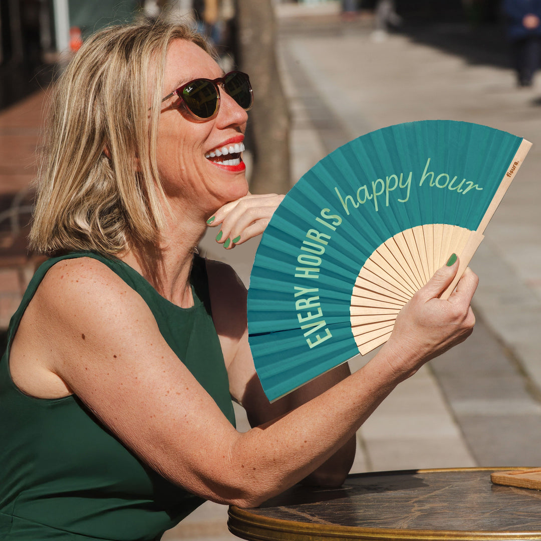 18 RAZONES  ABANICO EVERY HOUR IS HAPPY HOUR