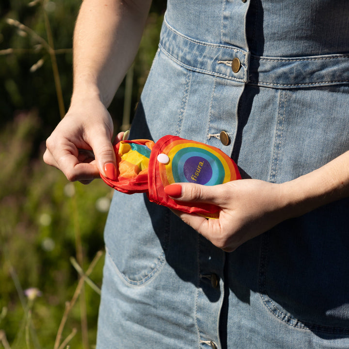 18 RAZONES  ABANICO PLEGABLE ARCOIRIS