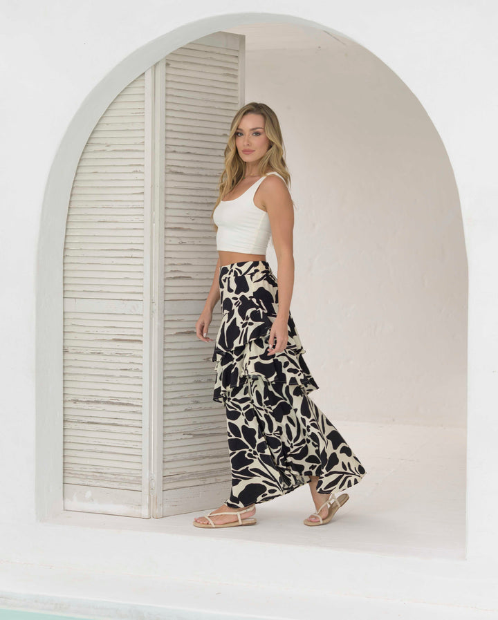 NITTA BONITA FALDA KAREN FLORES NEGRA