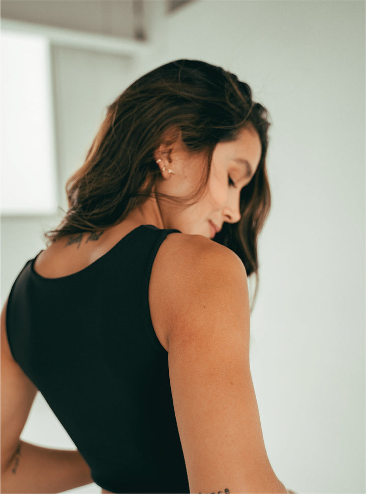 ONCE CROP TOP SOFT - BLACK