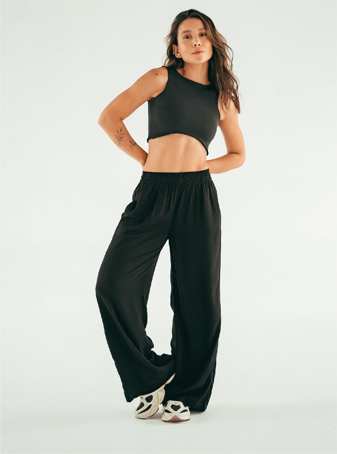 ONCE CROP TOP SOFT - BLACK