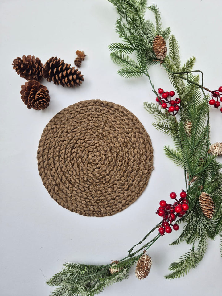 NATIVA DISEÑO INDIVIDUALES TRENZA SET X6 COLOR NATURAL CON PORTAVASOS