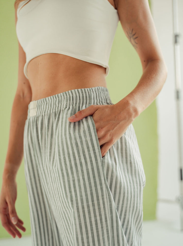 ONCE PANTALON MUJER RESORT RAYAS - MILITAR