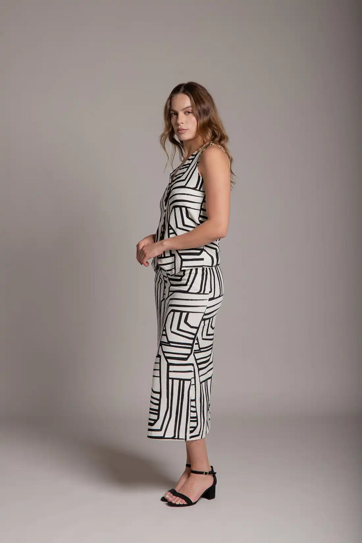 Conjunto falda y chaleco estampado