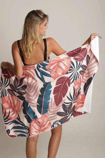 MANTTA TOALLA PLAYERA DE MICROFIBRA AVELLANA