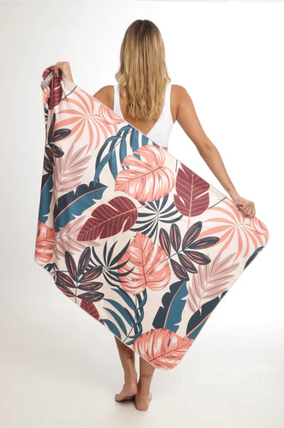 MANTTA TOALLA PLAYERA DE MICROFIBRA AVELLANA