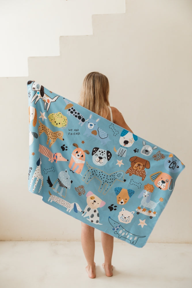 MANTTA TOALLA PLAYERA DE MICROFIBRA PERRITOS